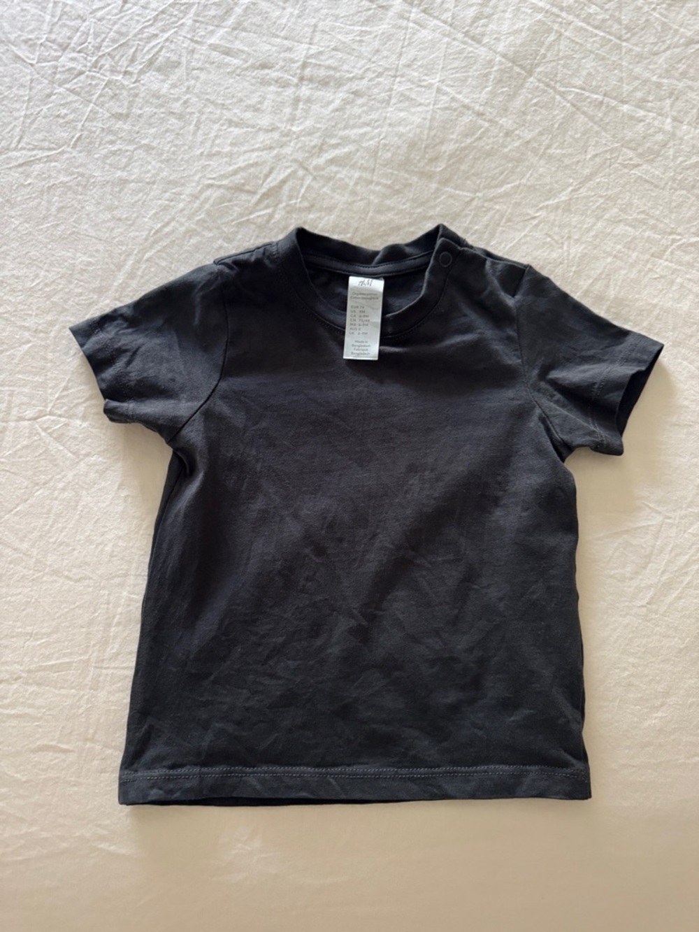H&M t shirt 9 months